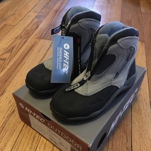 HI-TEC outdoor waterproof boots for kids